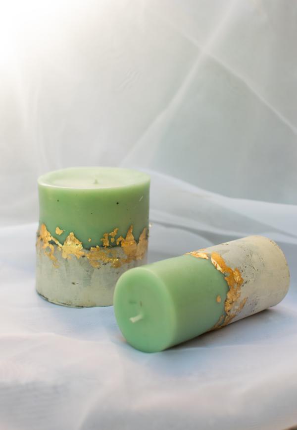 Свеча интерьерная на бетоне с золотом 350гр